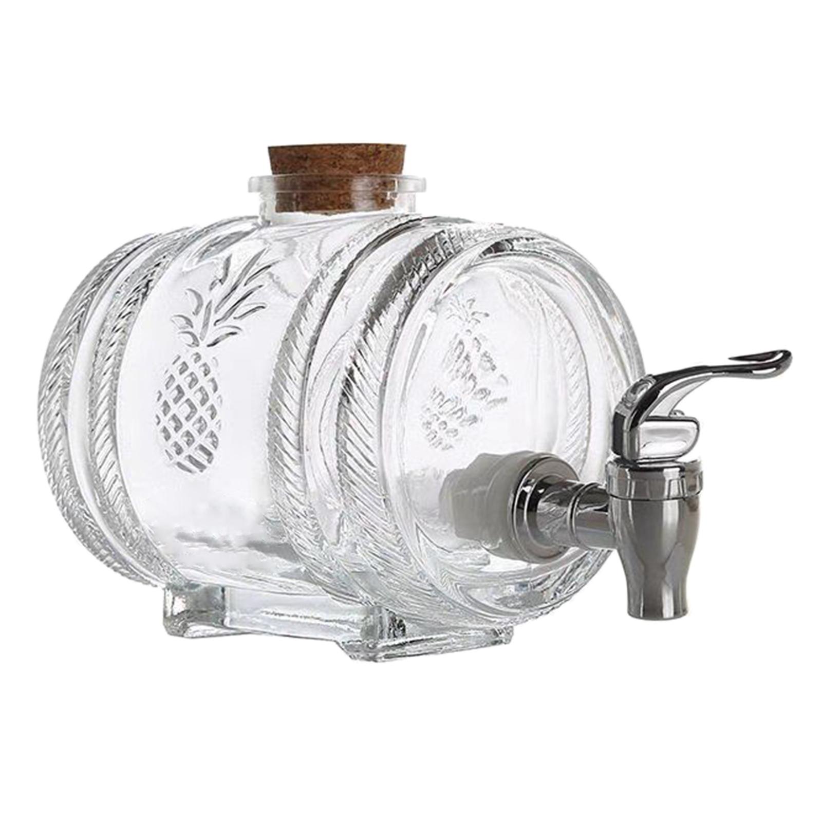 موزع زجاجي فاخر بغطاء من الفلي - مراجعة Wine Beer And Spirits وسعره