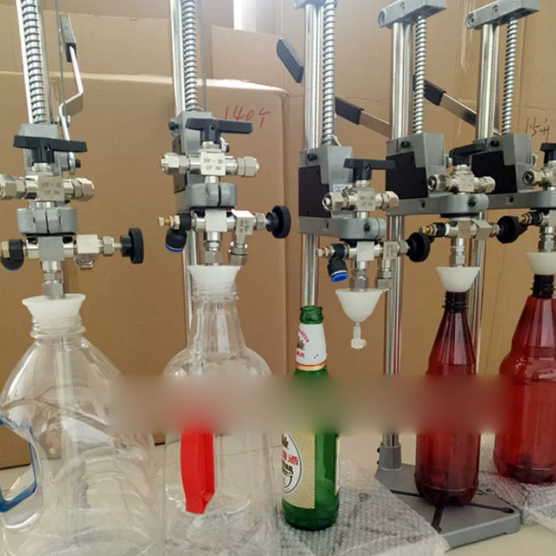 آلة ضغط سدادات الزجاجات اليدوي - مراجعة Wine Beer Bottle وسعره