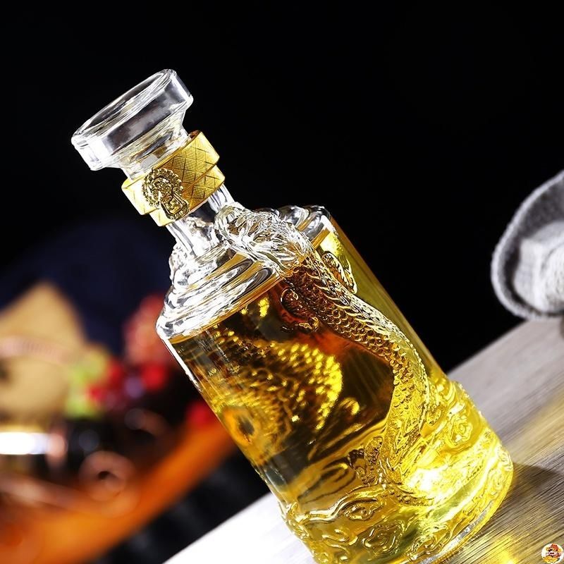 زجاجة ويسكي دائرية الشكل سعة 5 - مراجعة Wine Beer And Spirits وسعره