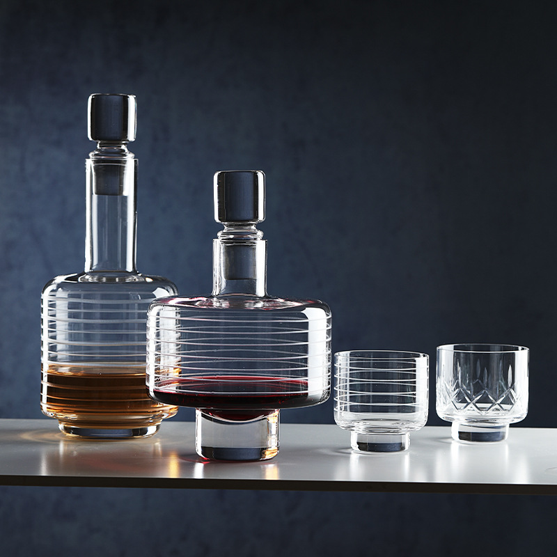 طقم تقديم الويسكي الحديث والمي - مراجعة Decanter Aerator Set وسعره