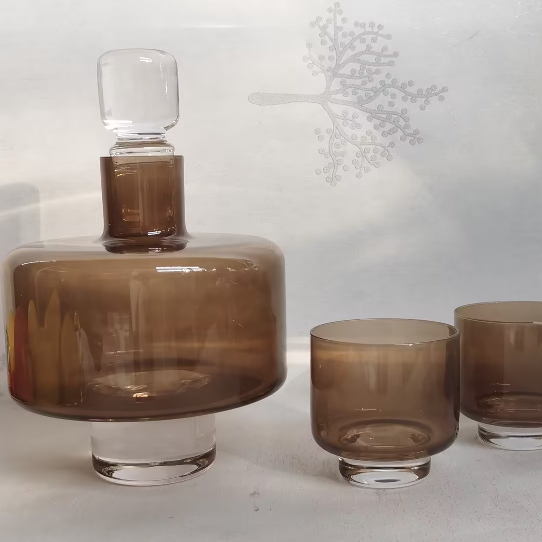 طقم تقديم الويسكي الحديث والمي - مراجعة Decanter Aerator Set وسعره